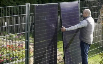 Germania: un impianto fotovoltaico plug-in su una recinzione del giardino